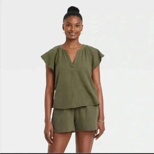 Universal Thread Flutter Short Sleeve Top